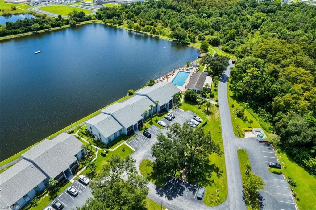 9626 Windsor Club CIR, FORT MYERS FL 33905-44