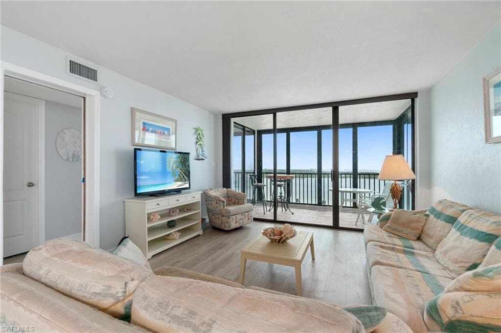 8400 Estero BLVD # 805, FORT MYERS BEACH FL 33931-2