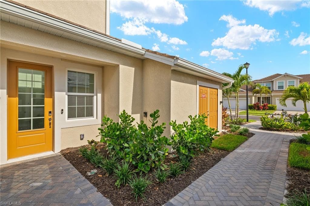 4646 Arboretum CIR # 201, NAPLES FL 34112-1
