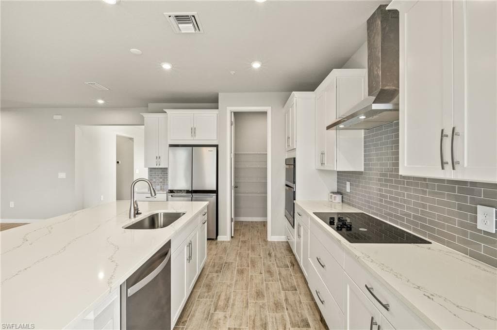 4646 Arboretum CIR # 201, NAPLES FL 34112-11