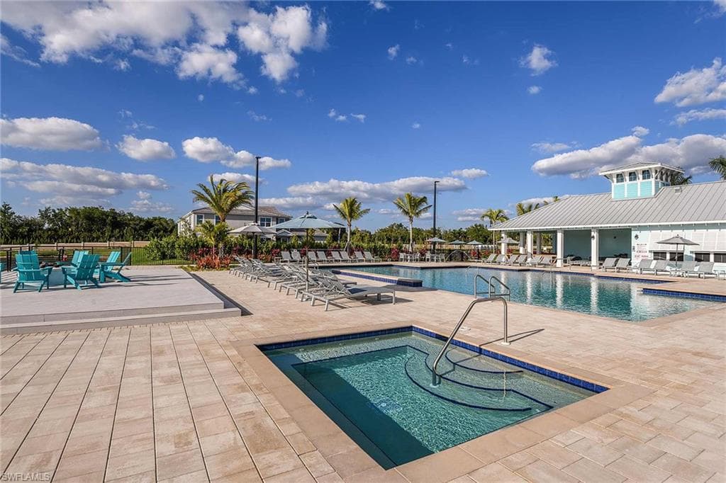 4646 Arboretum CIR # 202, NAPLES FL 34120-23