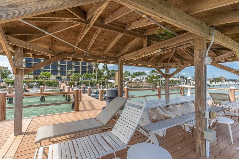 10 Tampa PL # 203, MARCO ISLAND FL 34145-24