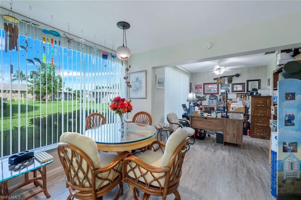 5564 Williamson WAY-16