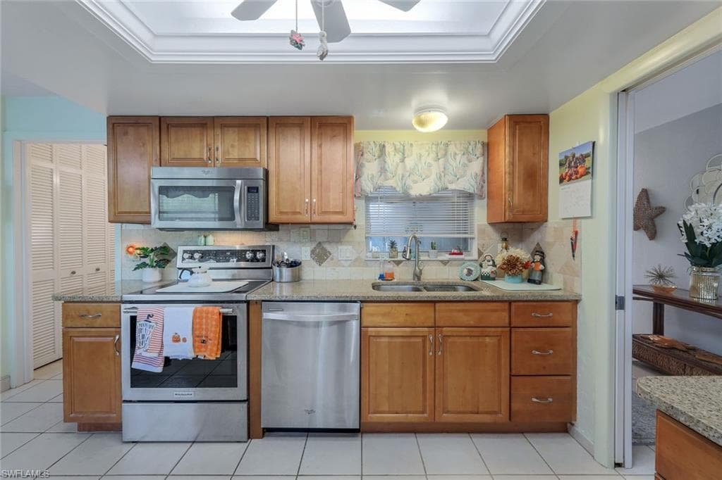 5564 Williamson WAY-9