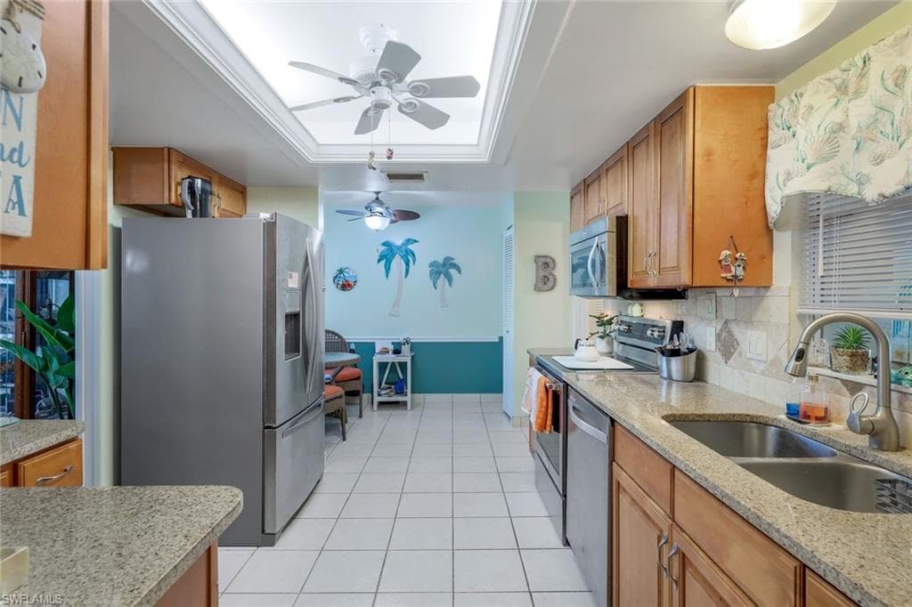 5564 Williamson WAY-11