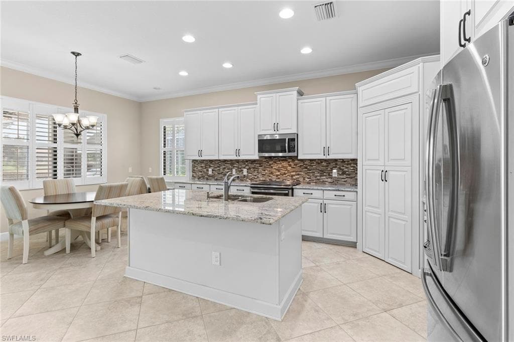 9208 Isla Bella CIR, BONITA SPRINGS FL 34135-6
