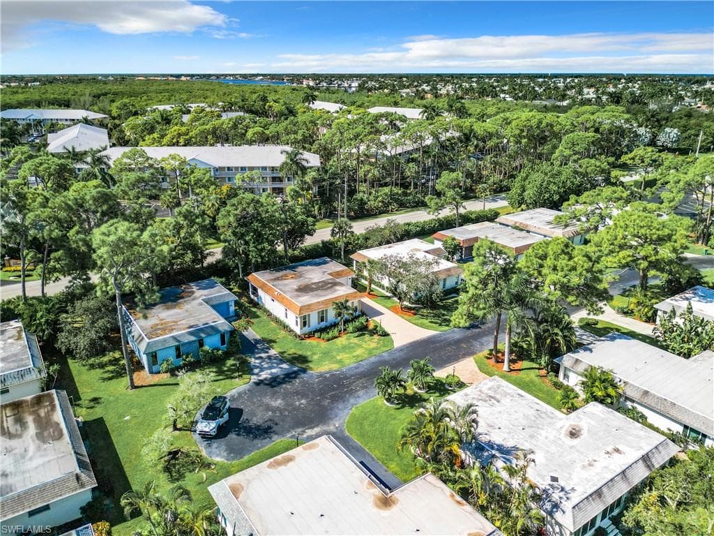 375 CARNABY CT # 54, NAPLES FL 34112-1