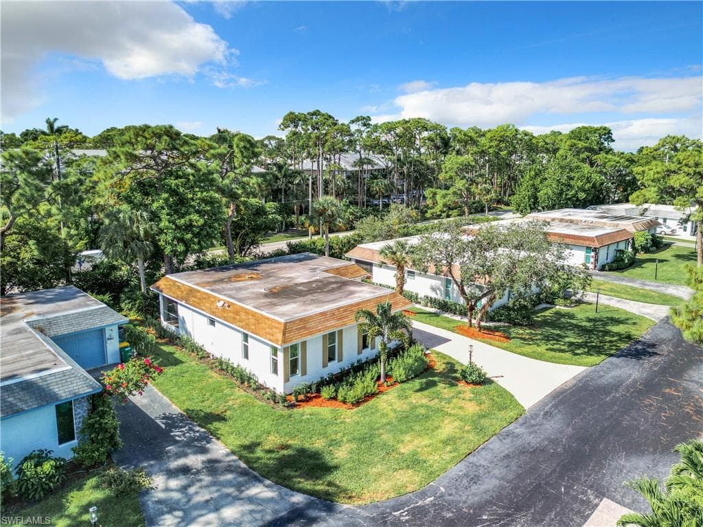 375 CARNABY CT # 54, NAPLES FL 34112-5