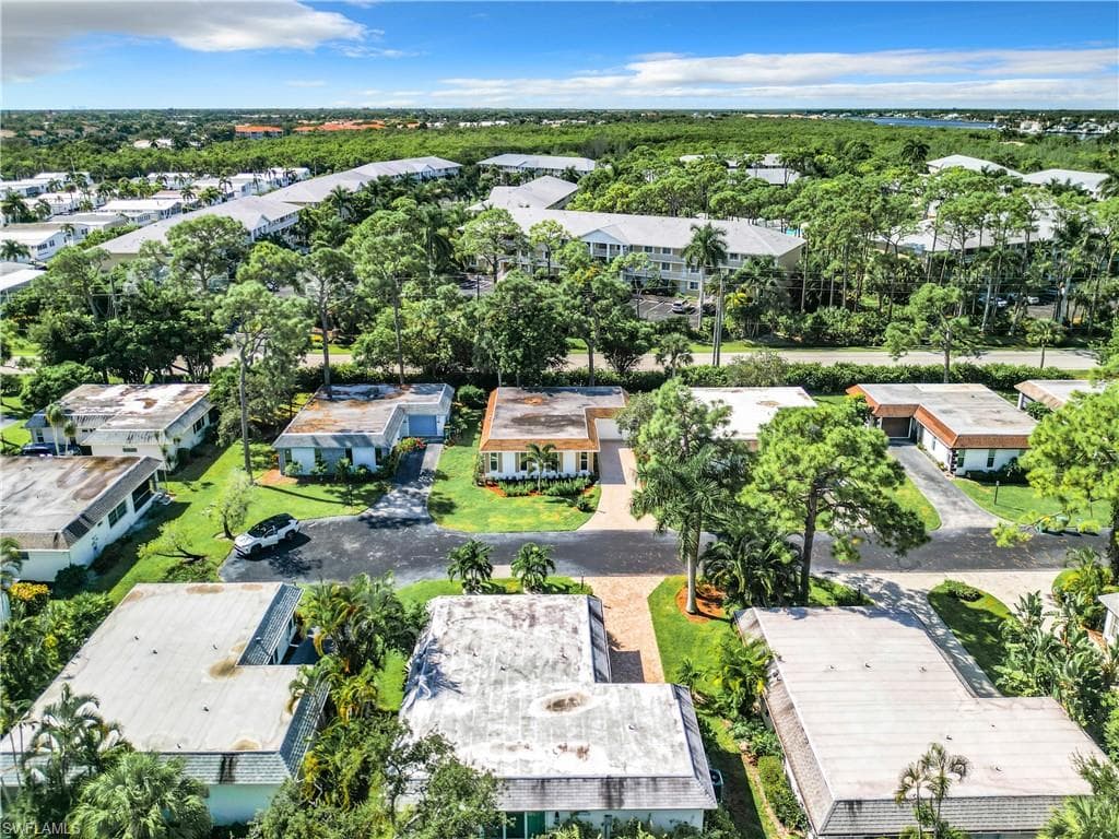 375 CARNABY CT # 54, NAPLES FL 34112-2