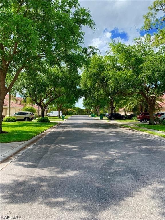 517 Robin Hood CIR # 102, NAPLES FL 34104-5