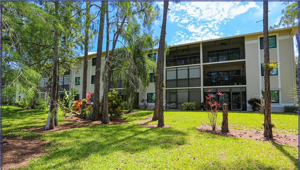 5754 Deauville CIR # E104, NAPLES FL 34112-39