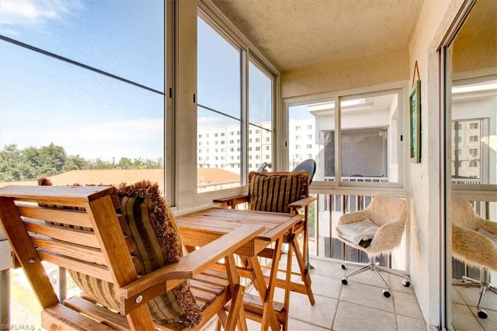 4906 Victoria DR # 413, CAPE CORAL FL 33904-11