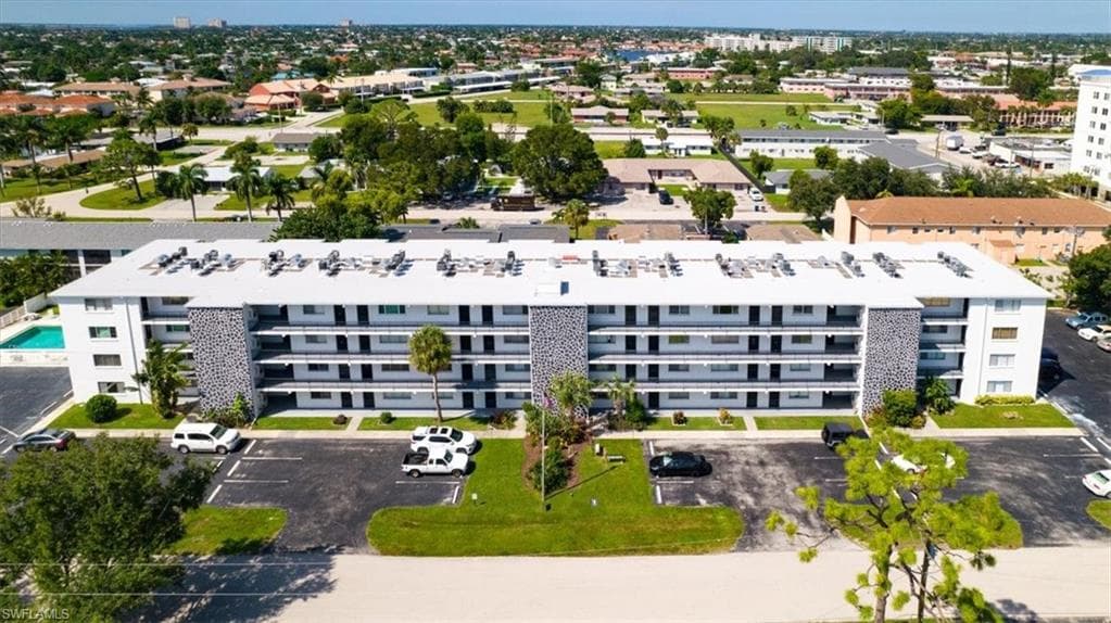 4906 Victoria DR # 413, CAPE CORAL FL 33904-21