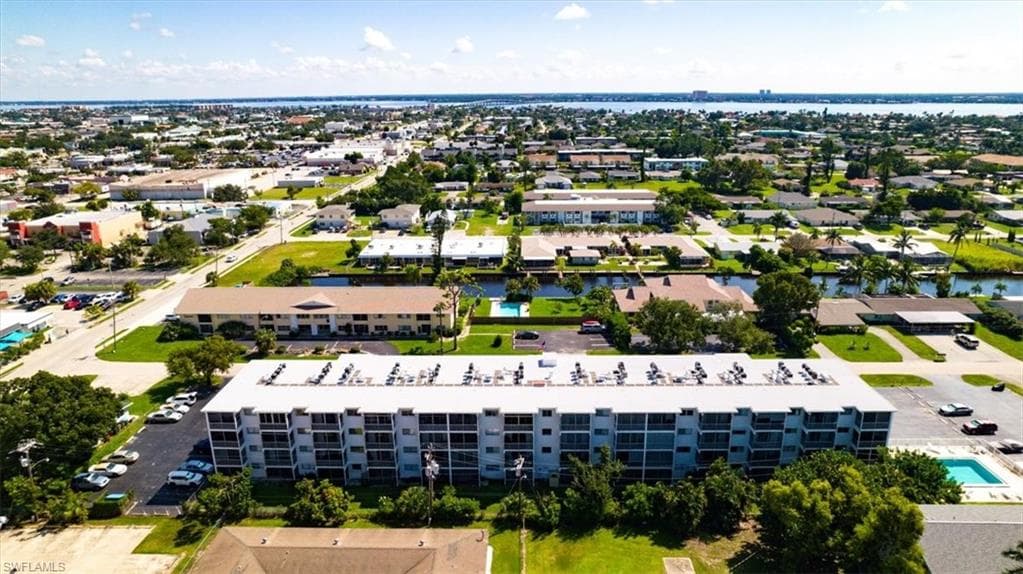 4906 Victoria DR # 413, CAPE CORAL FL 33904-23