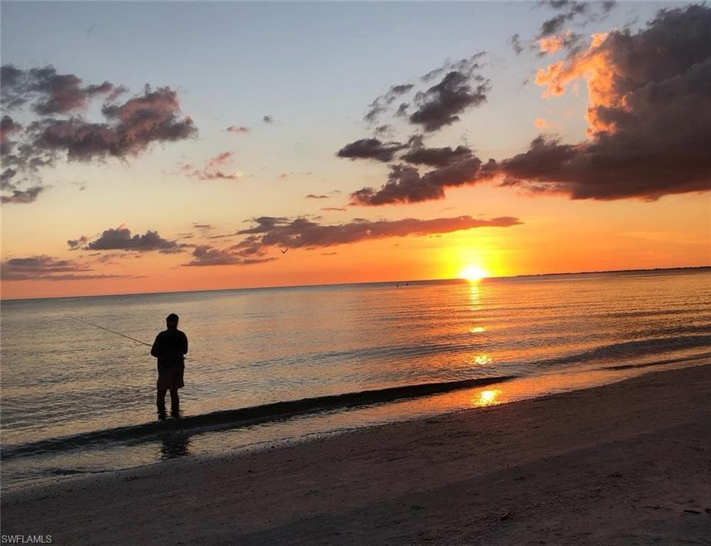 116 Bayview AVE, FORT MYERS BEACH FL 33931-4