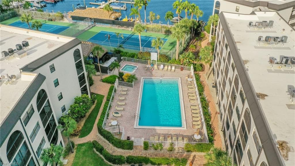 1007 Anglers CV # J204, MARCO ISLAND FL 34145-22