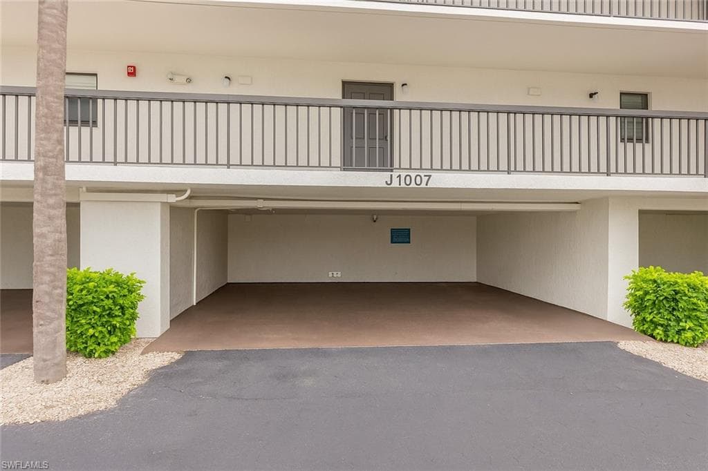 1007 Anglers CV # J204, MARCO ISLAND FL 34145-5