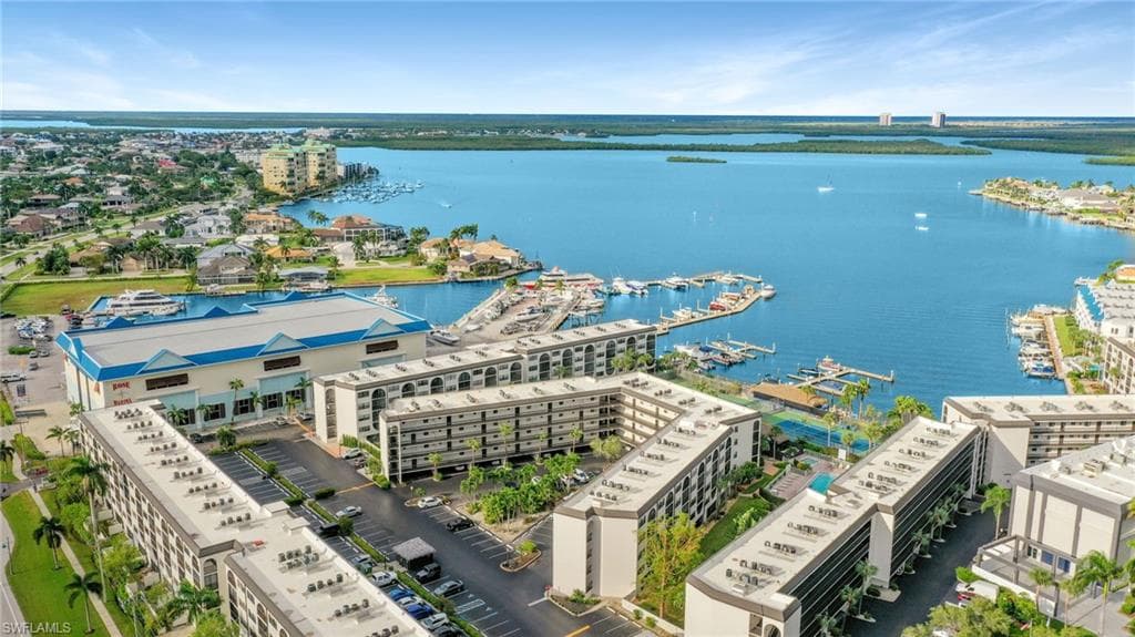 1007 Anglers CV # J204, MARCO ISLAND FL 34145-19