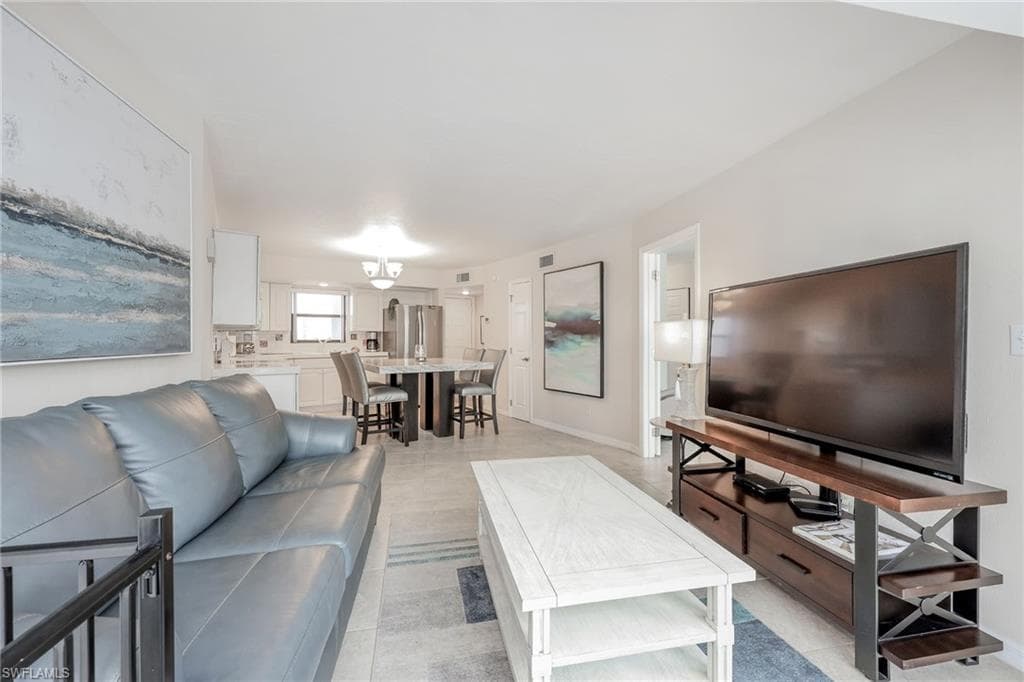 1007 Anglers CV # J204, MARCO ISLAND FL 34145-9