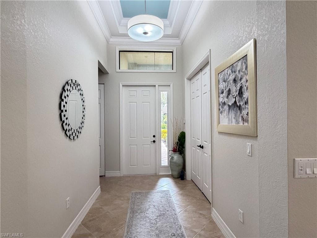 3195 Pacific DR, NAPLES FL 34119-4