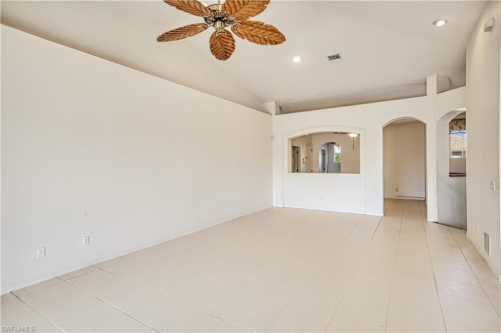 7831 Reflecting Pond CT # 1821, FORT MYERS FL 33907-8