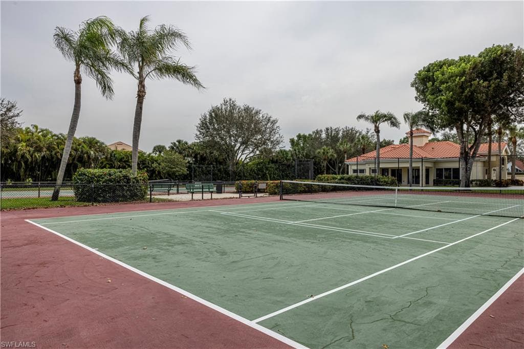 212 Sabal Lake DR, NAPLES FL 34104-37