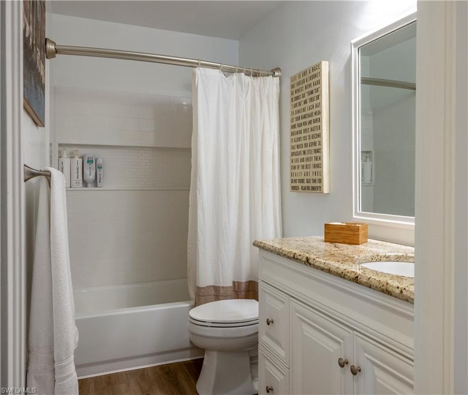 212 Sabal Lake DR, NAPLES FL 34104-18