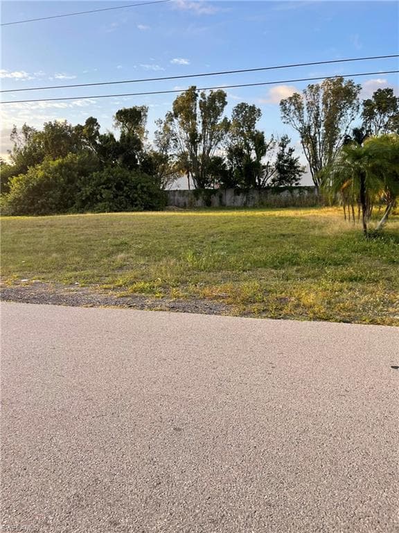 1734 Coral Point DR, CAPE CORAL FL 33990-1