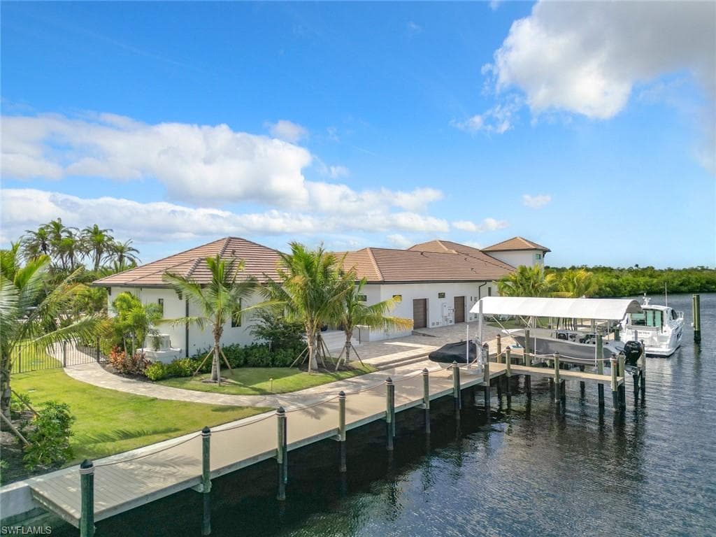 14201 Bay DR, FORT MYERS FL 33919-46