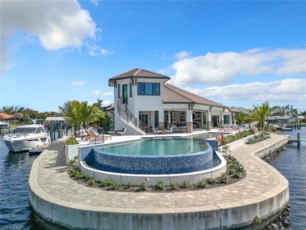 14201 Bay DR, FORT MYERS FL 33919-2