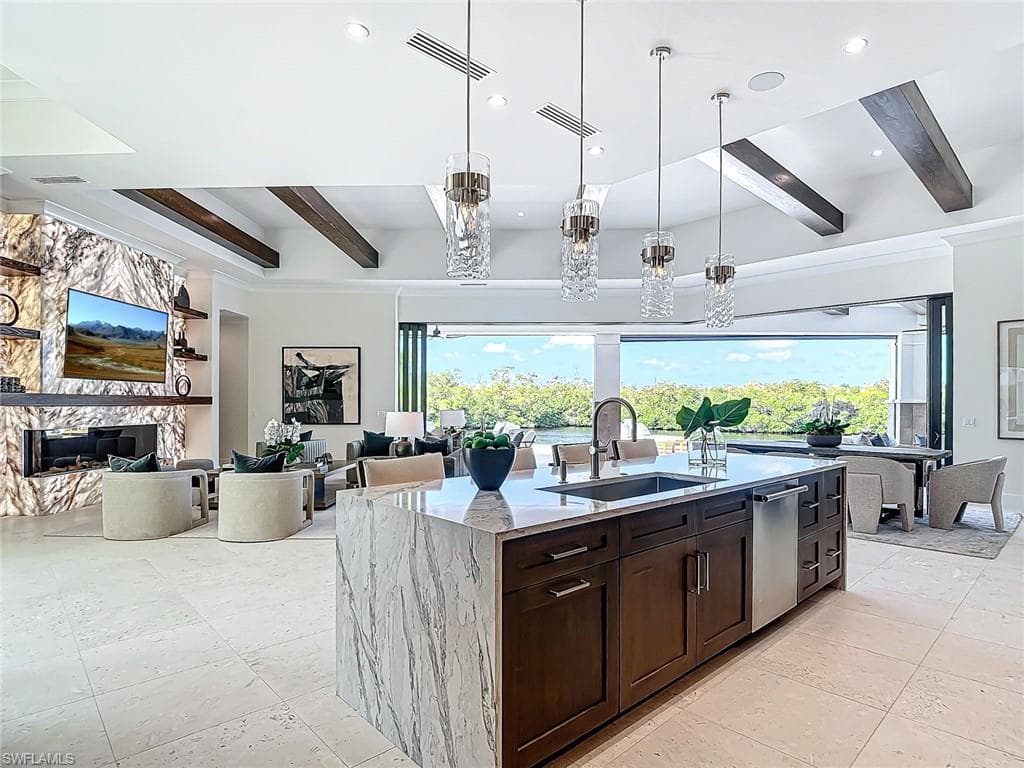 14201 Bay DR, FORT MYERS FL 33919-13