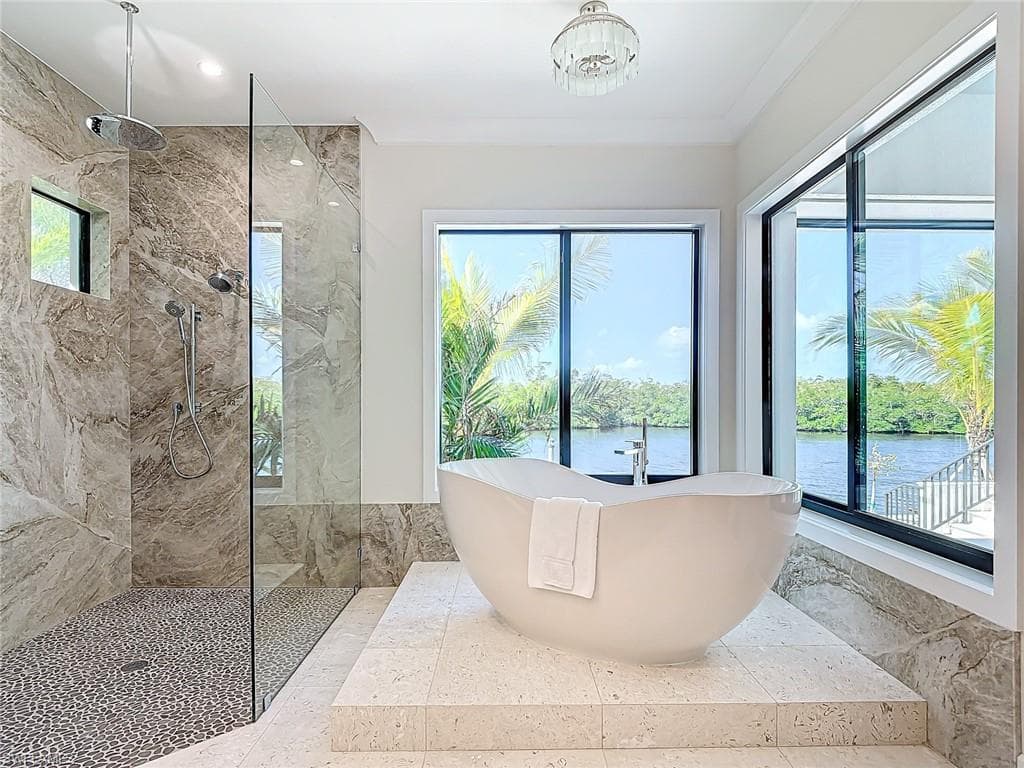 14201 Bay DR, FORT MYERS FL 33919-24