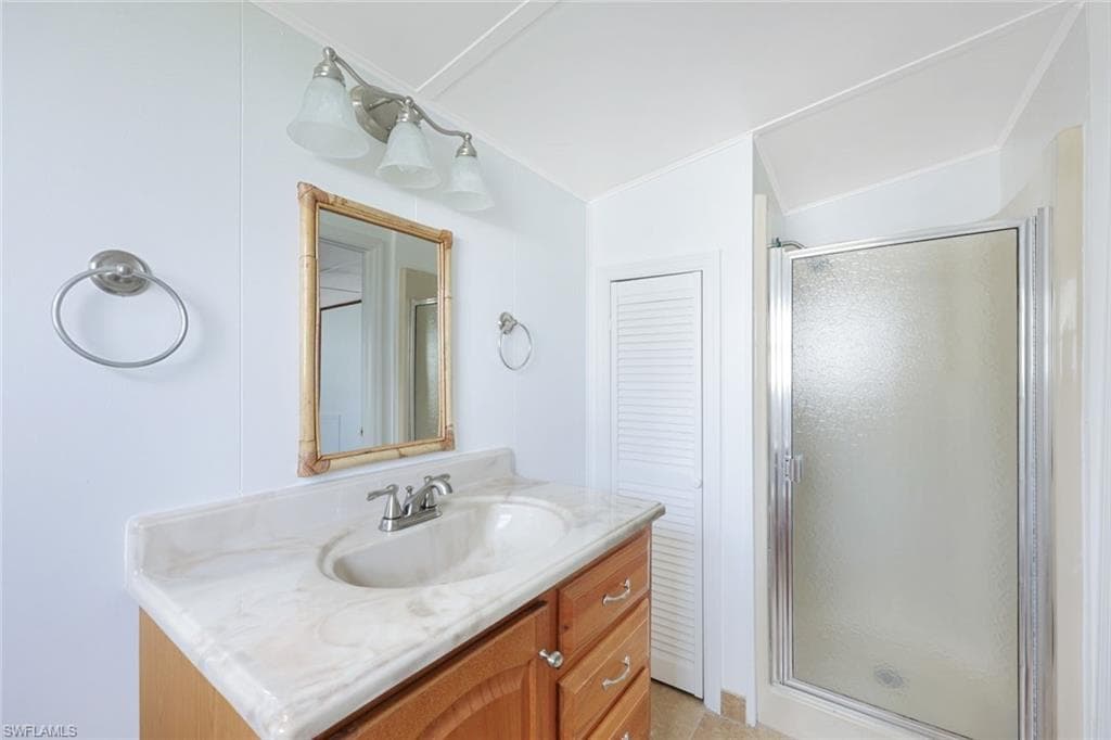 171 Grassy Key LN # 48, NAPLES FL 34114-11