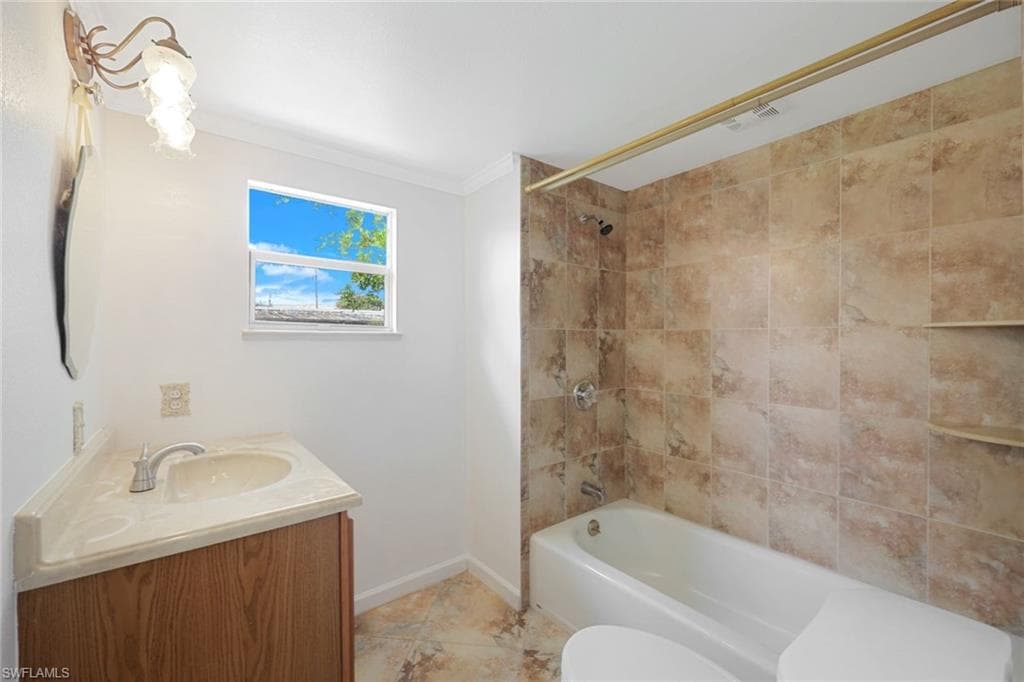 171 Grassy Key LN # 48, NAPLES FL 34114-9