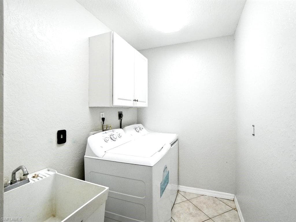 11802 Royal Tee CT, CAPE CORAL FL 33991-22