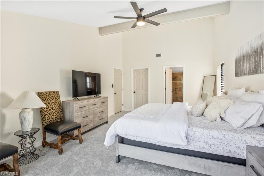 1039 Cardinal ST, NAPLES FL 34104-15