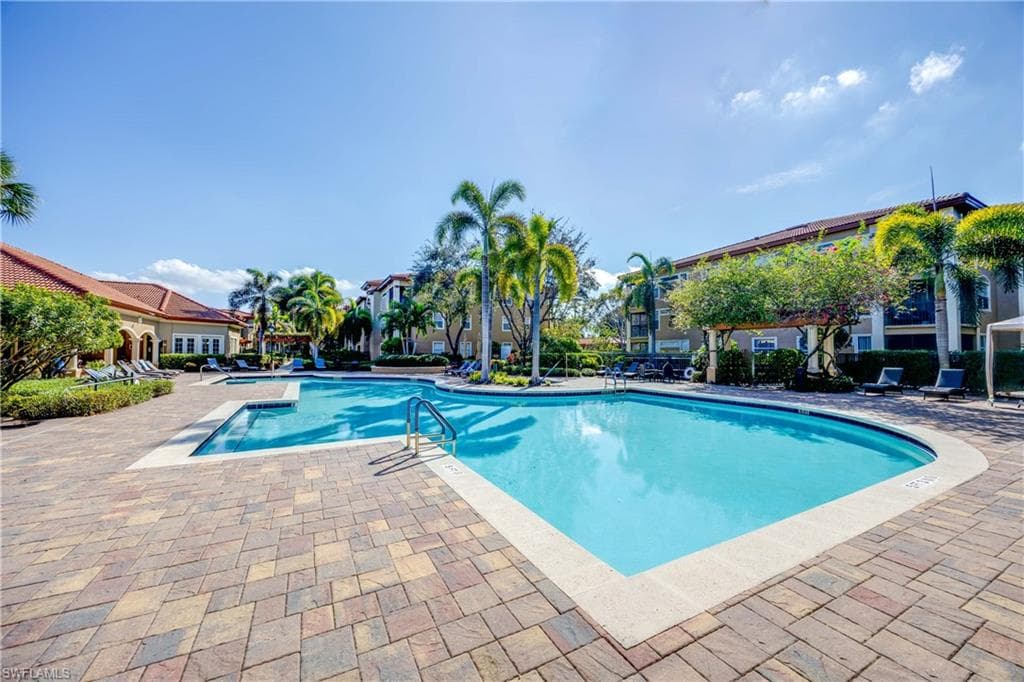 8870 Colonnades CT W # 328, BONITA SPRINGS FL 34135-22