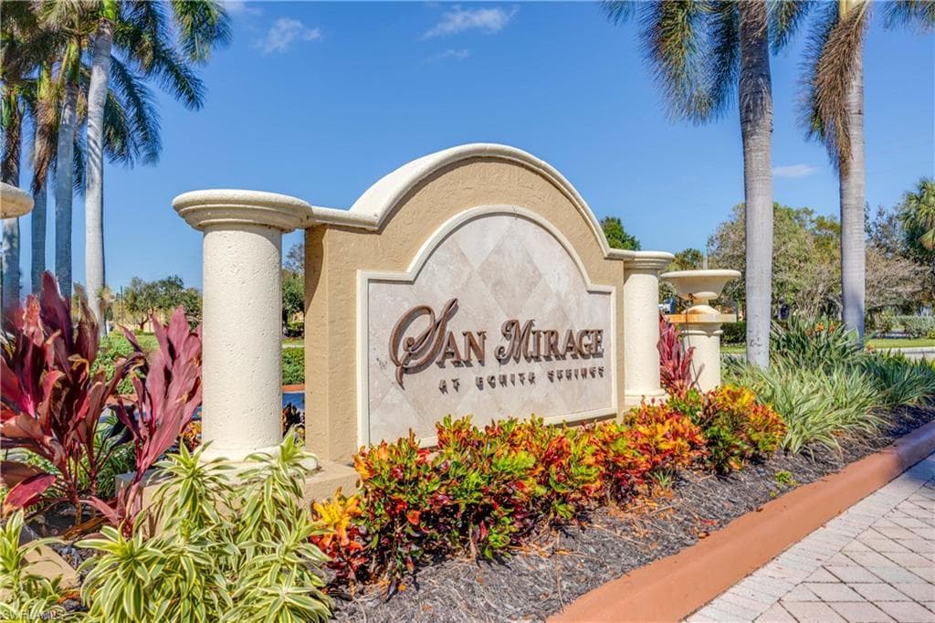 8870 Colonnades CT W # 328, BONITA SPRINGS FL 34135-20