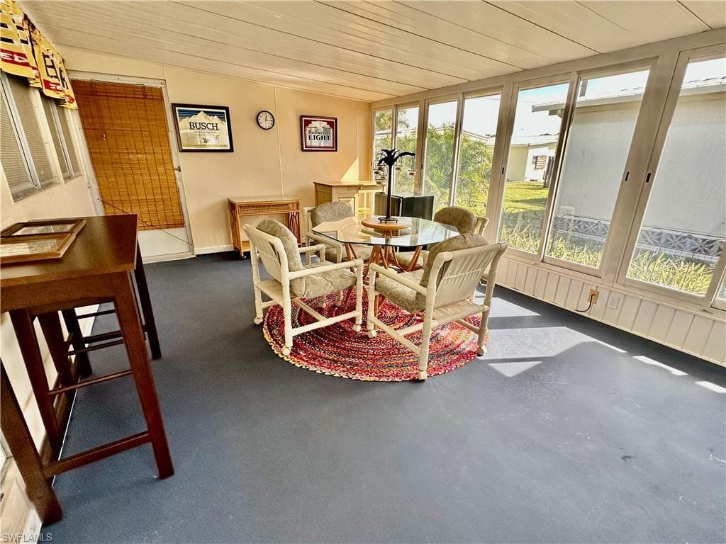 209 Harvest LN, NORTH FORT MYERS FL 33917-1