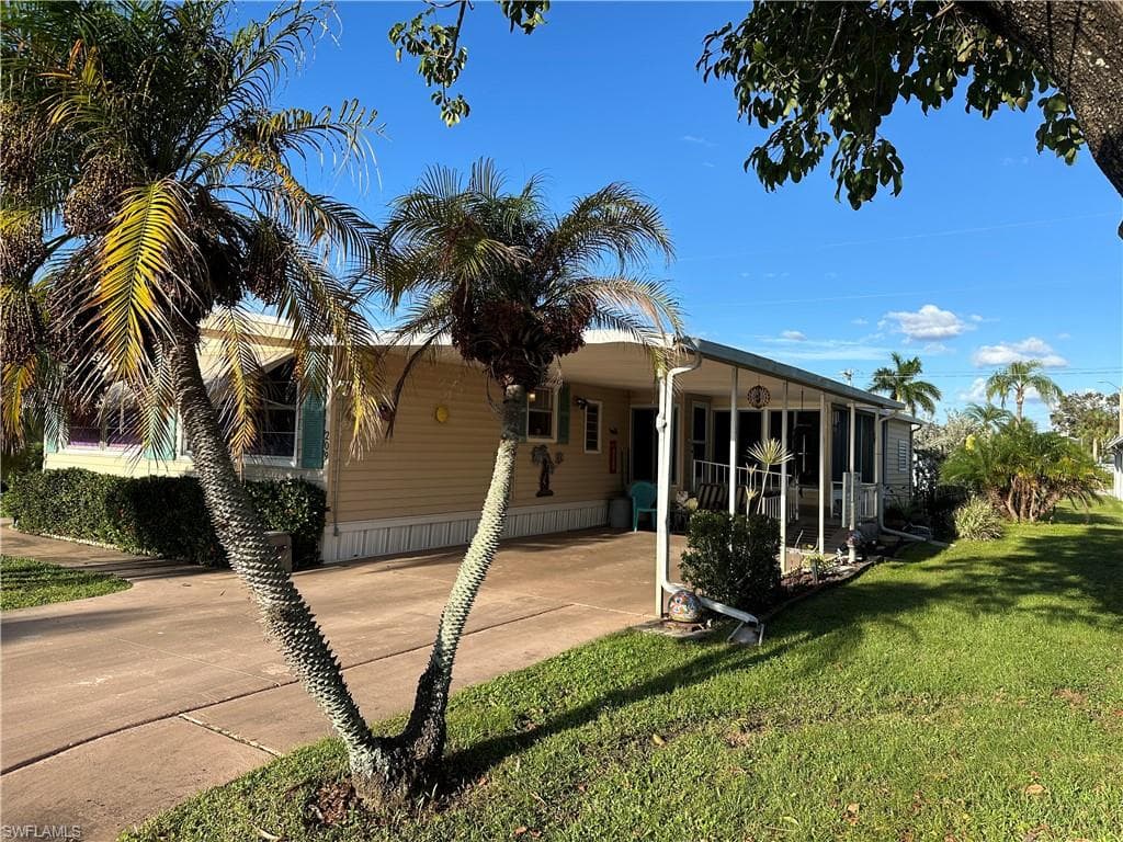 209 Harvest LN, NORTH FORT MYERS FL 33917-21