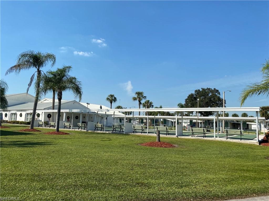 209 Harvest LN, NORTH FORT MYERS FL 33917-29