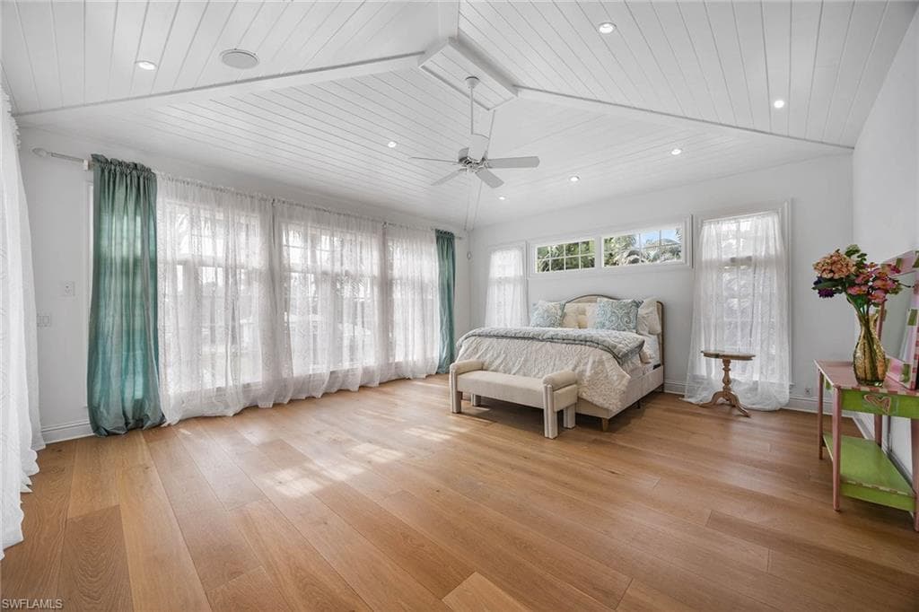 636 14th AVE S, NAPLES FL 34102-18