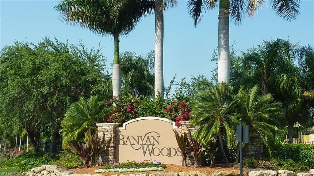 4908 Rustic Oaks CIR, NAPLES FL 34105-46