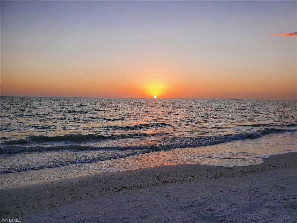 6672 Estero BLVD # A110, FORT MYERS BEACH FL 33931-25