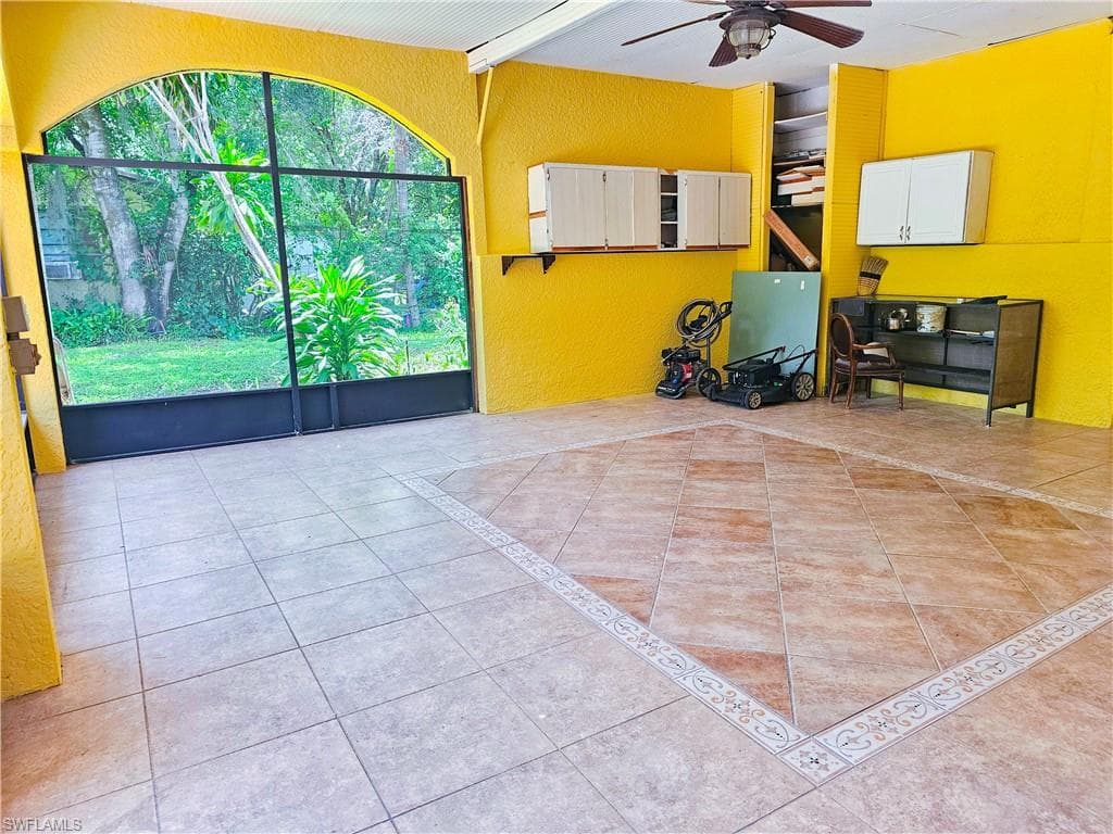 571 E Lincoln AVE, LABELLE FL 33935-13