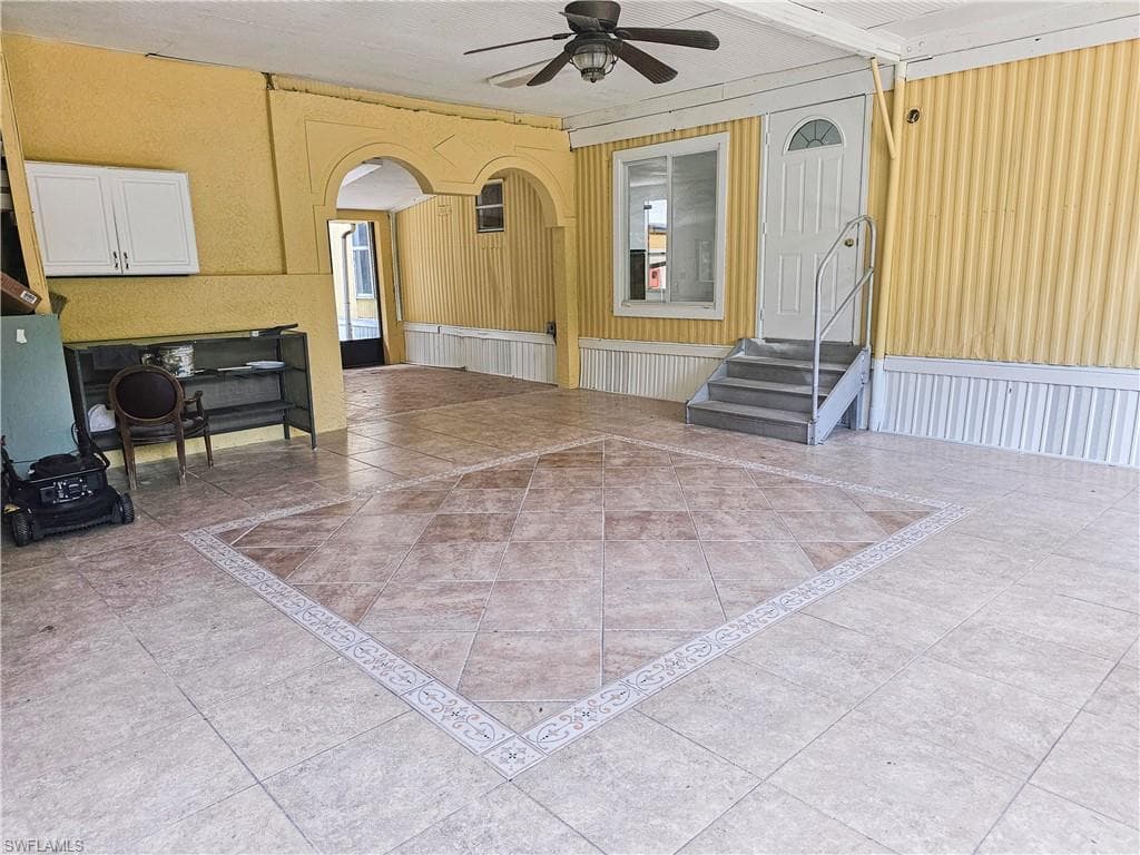 571 E Lincoln AVE, LABELLE FL 33935-40