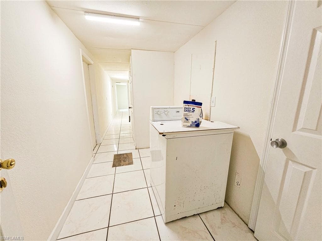 571 E Lincoln AVE, LABELLE FL 33935-28