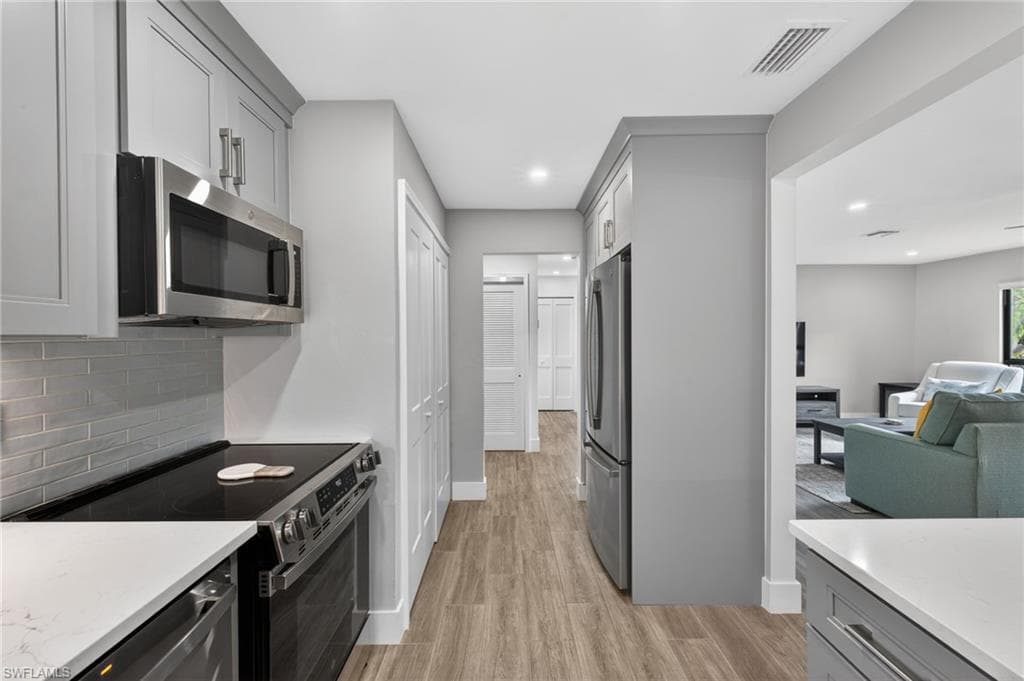 5117 Sea Bell RD F111-8