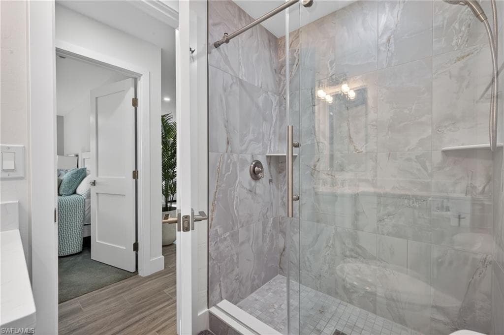 5117 Sea Bell RD F111-20