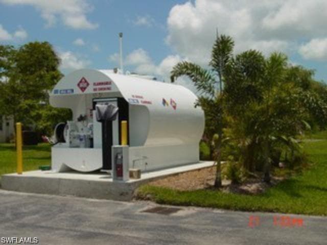 4085 SKYWAY DR LOT#33, NAPLES FL 34112-6